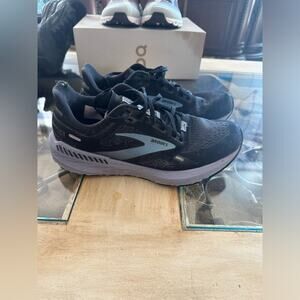 Brooks Launch GTS **Used Condition!**